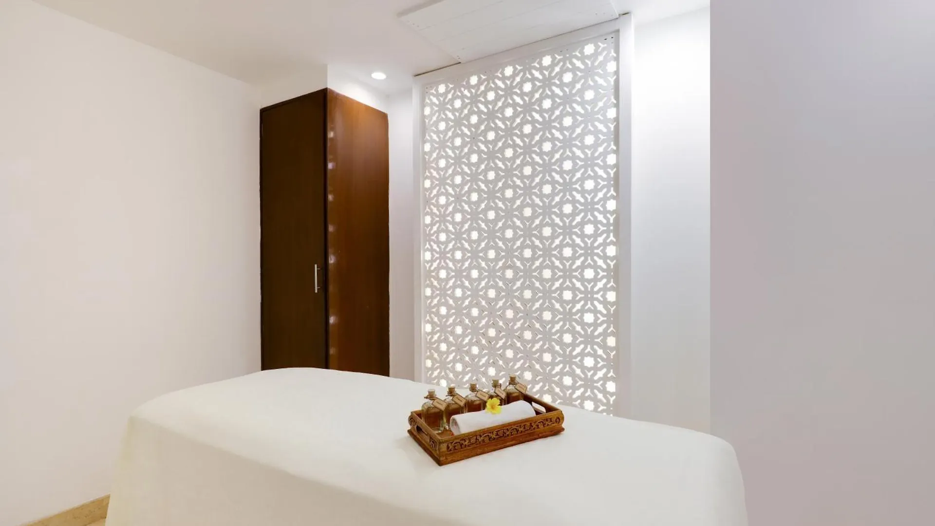 Lemon Tree Premier 1, Gurugram Hotel Gurgaon 4*,  India